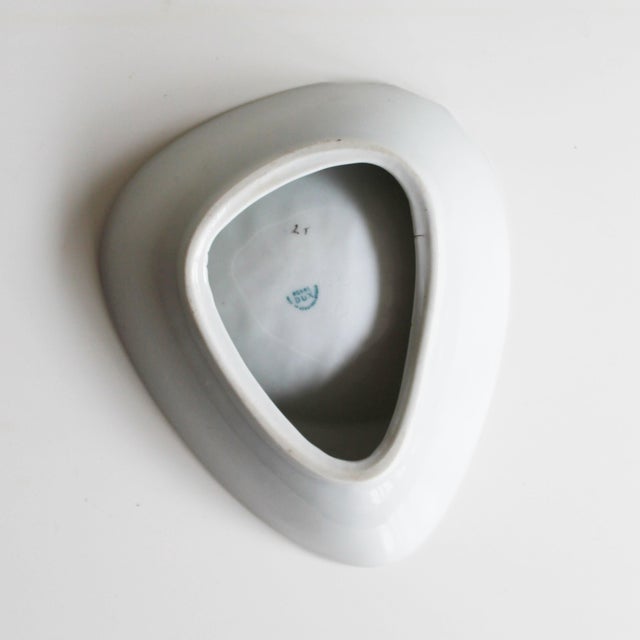 Ivory Ceramic Ashtray by Jaroslav Jezek for Royal Dux, 1960s For Sale - Image 8 of 9