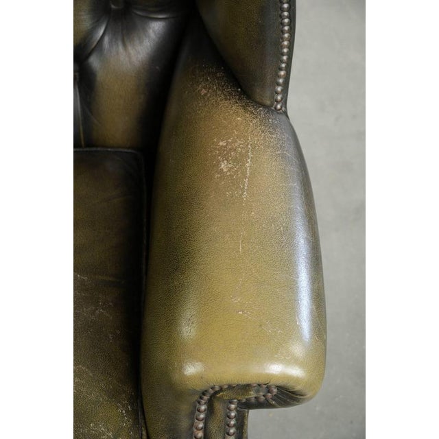 Green Vintage Chesterfield Cowhide Wing Armchair in Green For Sale - Image 8 of 14