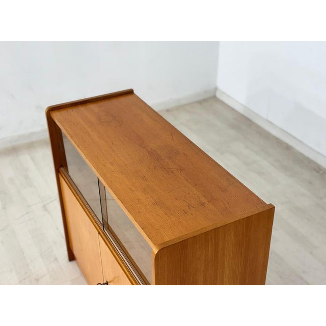 Tan Small Mid-Century Elm Display Cabinet, 1960s For Sale - Image 8 of 13