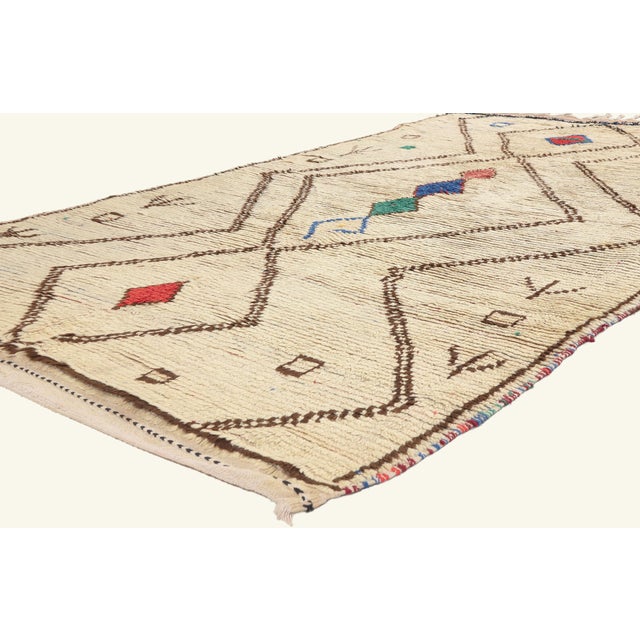22014 Vintage Azilal Moroccan Rug, 05'01 x 09'05. The Guardian's Legacy: A Vintage Azilal Moroccan Masterpiece of Sacred...