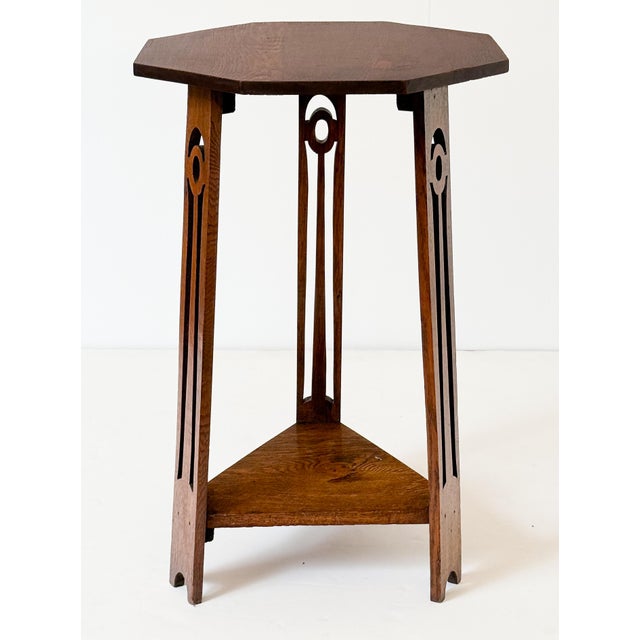 Early 20th Century English Occasional Table of Oak From the Arts and Crafts Period For Sale - Image 5 of 13