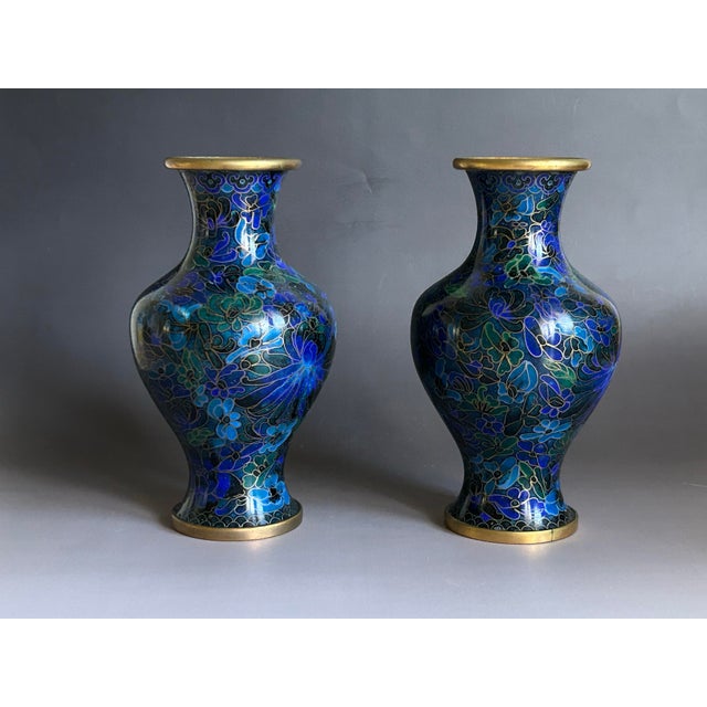 Mid 20th Century Chinese Blue Cloisonné Floral Vases – Pair For Sale - Image 4 of 9