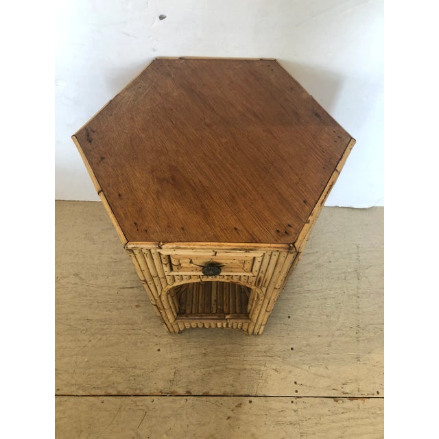 1960s Mid Century Modern Hexagonal Bamboo Side End Table For Sale - Image 5 of 10