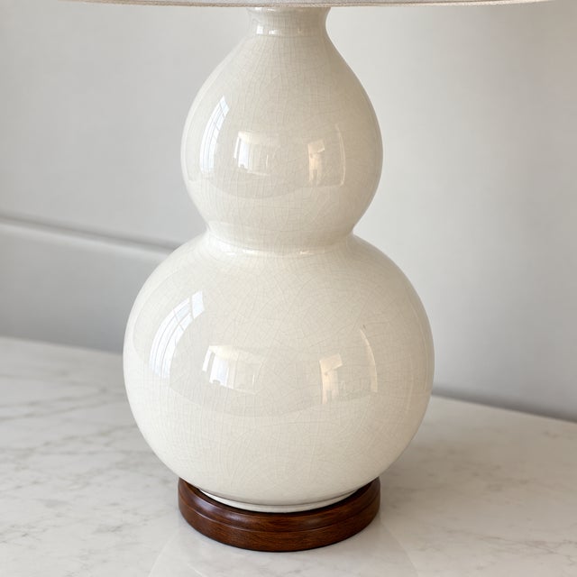 Rustic European Ralph Lauren White Glazed Ceramic Crackle Double Gourd Ginger Jar Lamps - Pair For Sale - Image 3 of 6