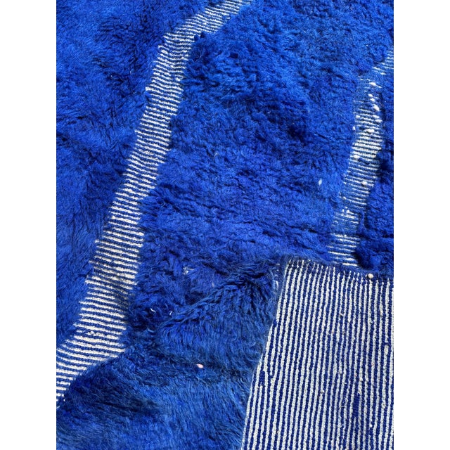 Moroccan Beni Mrirt Rug in Handmade Wool, 2010s For Sale - Image 9 of 10