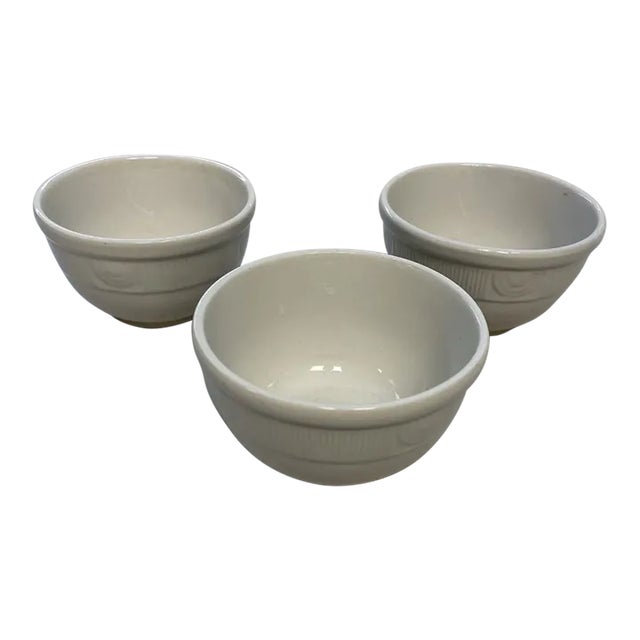 Vintage Hall Pottery 1940s Set of 3 White Small Bowls #265 For Sale