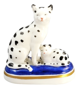 Late 18th Century Chelsea Porcelain Miniature Group Cat with Kitten, 1800s