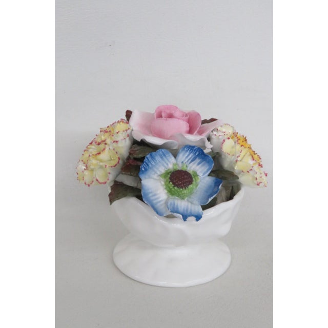 English Cotsworld English Bone China Floral Arrangement Pedestal Bowl Figurine 5053b For Sale - Image 3 of 11