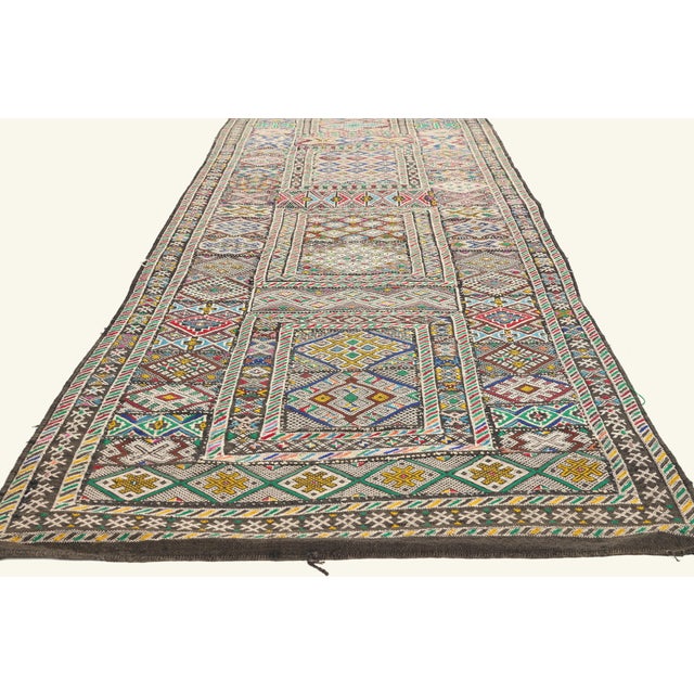 Berber Tribes of Morocco Vintage Zemmour Moroccan Kilim Rug, 03'04 X 23'06 For Sale - Image 4 of 11