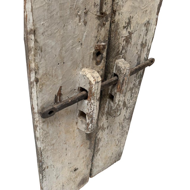 20th Century Dogon Doors with Carved Elephants, Mali, 1920s, Set of 2 For Sale - Image 3 of 14