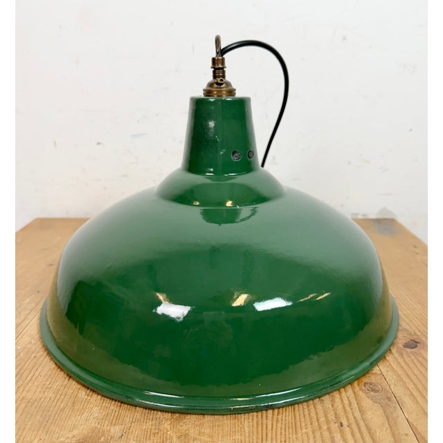 Industrial British Green Enamel Factory Pendant Lamp, 1960s For Sale - Image 13 of 18