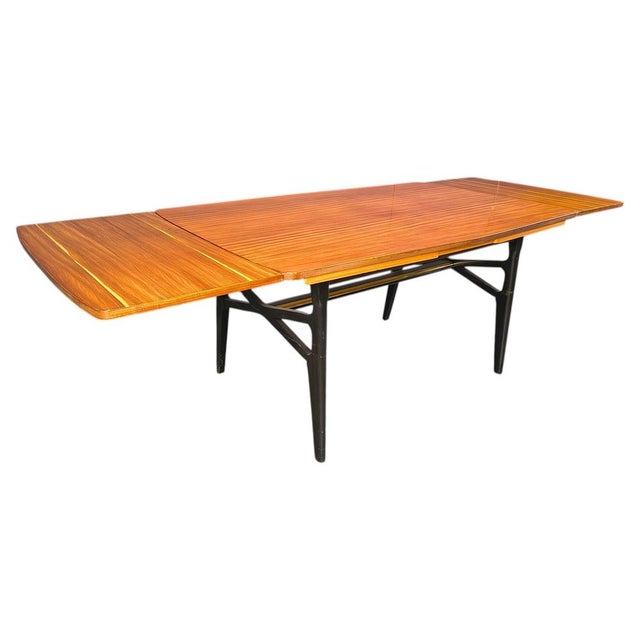 Mid-Century Modern Italian Extendable Dining Table, 1950s For Sale - Image 11 of 11