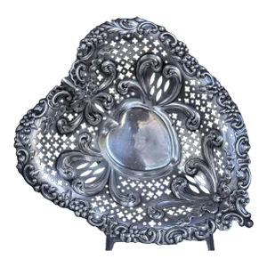 20th Century High Relief Gorham Sterling Silver Valentine Heart Footed Dish