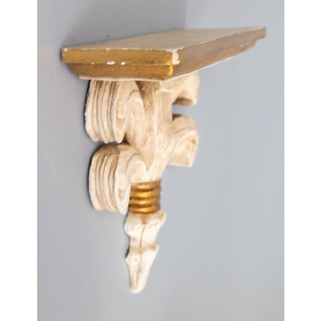 Vintage Italian Distressed White and Gold Giltwood Wall Bracket Shelf For Sale - Image 4 of 6