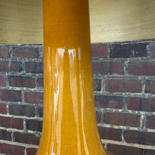 1960s Mid-Century Modern Lotte and Gunnar Bostlund Danish Gold Yellow Ceramic Table Lamp For Sale - Image 10 of 12