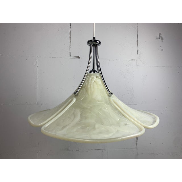 Wonderful tulip or clover shaped pendant by Cosack Leuchten, Germany 1970s. This lamp originated with a pull wire but it...