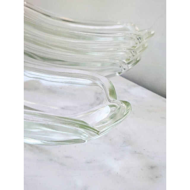 Mid-Century Modern Vintage Banana Split Serving Dishes, Hot Dog Glasses, Boat Dishes, Set of 4 For Sale - Image 3 of 6