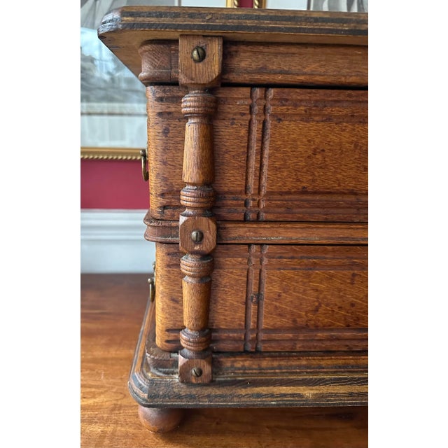 Early 19th Century Petite Antique 4 Drawer Oak Cabinet Drinks Table For Sale - Image 5 of 11