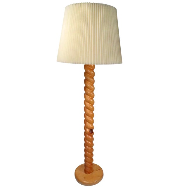 Brown Barley Twist Floor Lamp in Pine Circa 1970/80's For Sale - Image 8 of 16