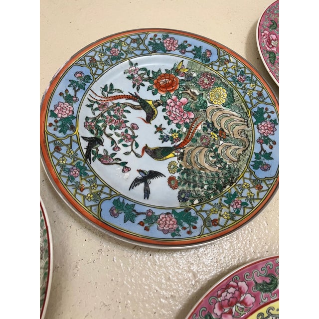 A gorgeous Nora Fenton Design chinoiserie display plate, made in Macau. The outer rim has a lovely ‘famille rose-like’...