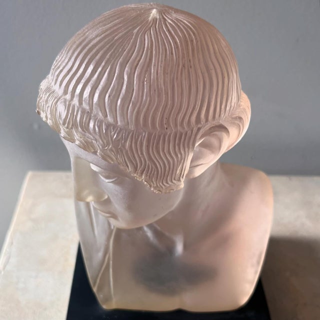 White Neoclassical Postmodern Art Glass Bust of a Greek Male, Late 20th Century For Sale - Image 8 of 12