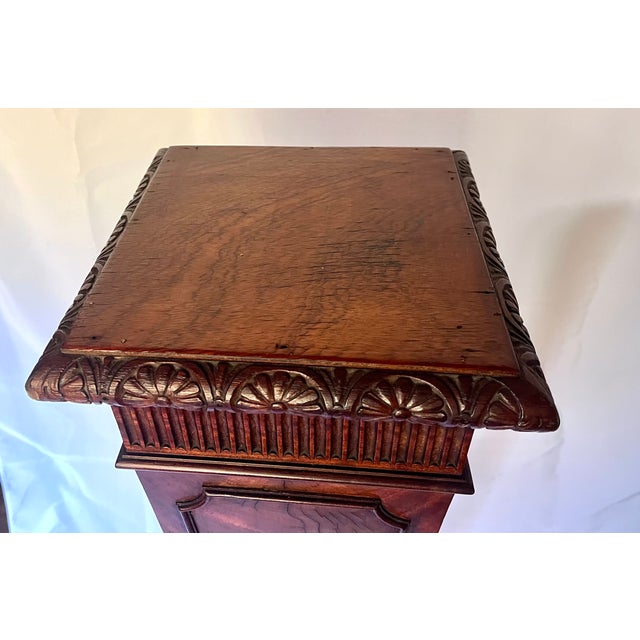 Antique Early 1800s Georgian Style Carved Mahogany Tapered Pedestal Stand For Sale - Image 13 of 18