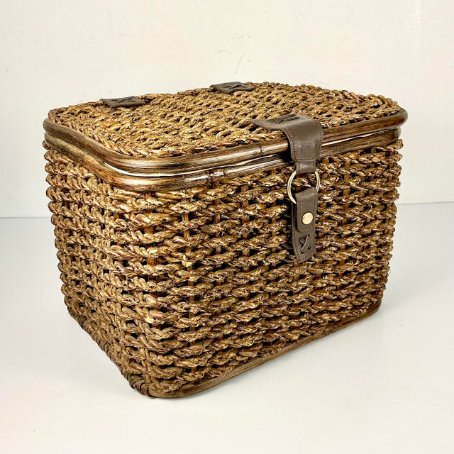 1980s 1980s Vintage Boho Chic Arts & Crafts Coastal Woven Jute Wicker & Bentwood Storage Lidded Basket For Sale - Image 5 of 15