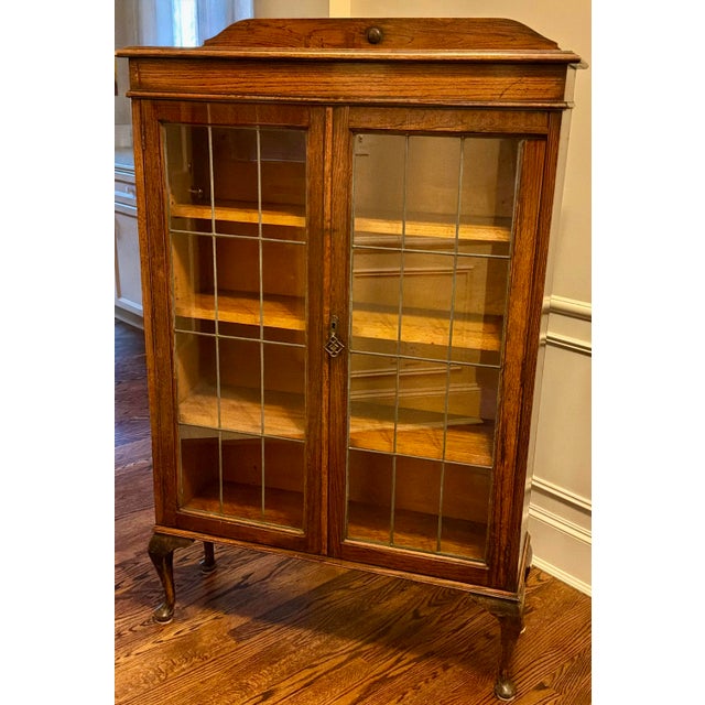 Queen Anne Antique Queen Anne Style Oak Bookcase With Leaded Glass Doors, C. 1910 For Sale - Image 3 of 9