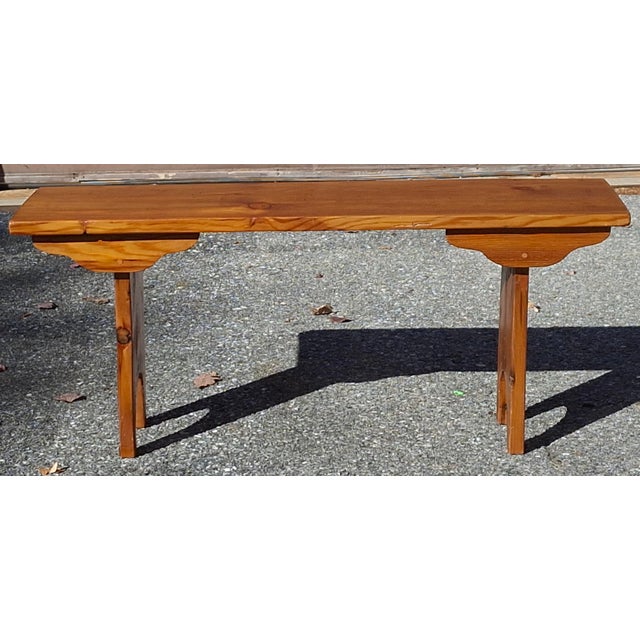 Mid 20th Century Early American Style Varnished Pine Bench For Sale - Image 4 of 10