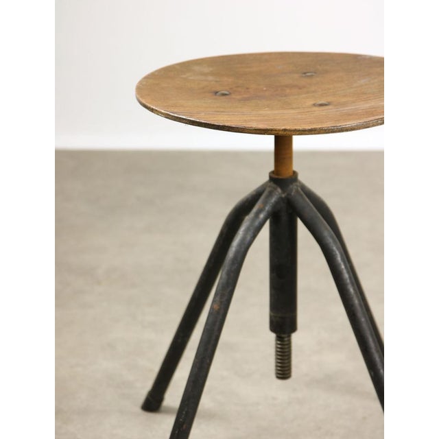 - Adjustable seat height: 42-58cm. - Seat diameter: 34cm. - Packed with love and care.