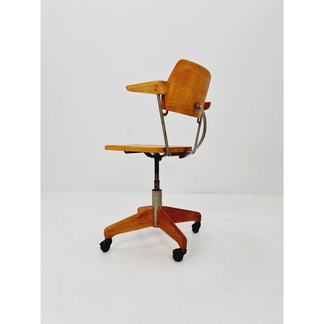 Bauhaus Swivel Office Armchair in Wood by Stollgiroflex, 1930s For Sale - Image 4 of 11