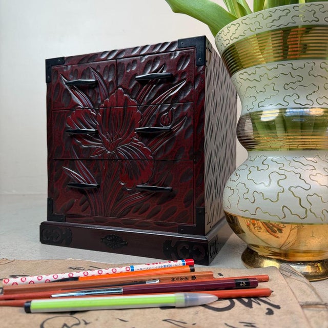 Contemporary Kamakura-Bori Haribako Jewellery Chest, Japan, 1980s For Sale - Image 3 of 9