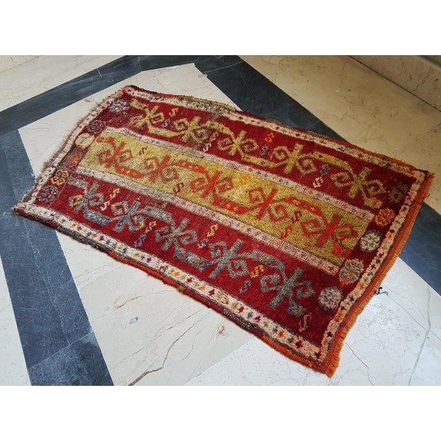 1970s Turkish Oushak Rug Yastik Accent Rug With Soft Color 1'10" X 3'3" For Sale - Image 5 of 11