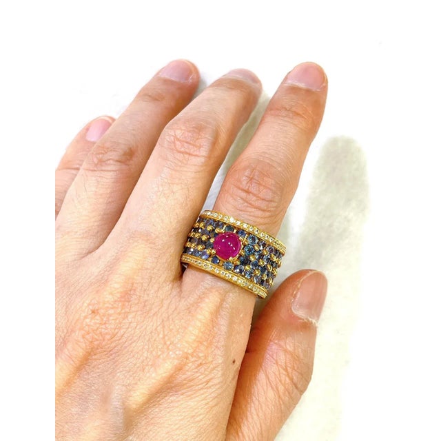 Bochic “Orient” African Ruby & Blue Sapphire Band Ring Set In 18 K Gold & Silver, Size 5 For Sale - Image 4 of 5