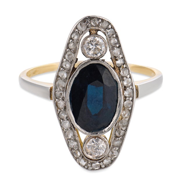 Traditional 1910s Edwardian 2.10 Carat Sapphire Diamond 18k Yellow Gold Ring, Size 7.5 For Sale - Image 3 of 5