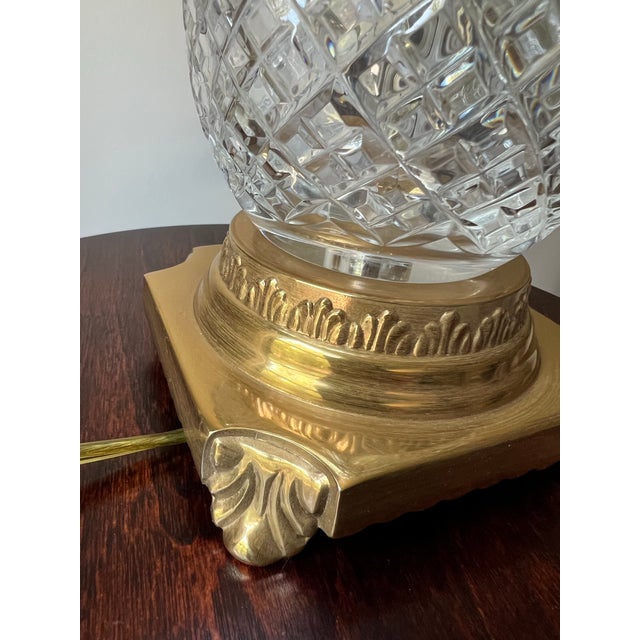 1990s Vintage Waterford Crystal Pineapple Lamp – Hospitality Collection – Brass Base For Sale - Image 5 of 10