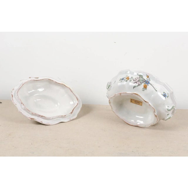 Mid 18th Century 1750s Mid 18th Century French Faience Soup Tureen For Sale - Image 5 of 13