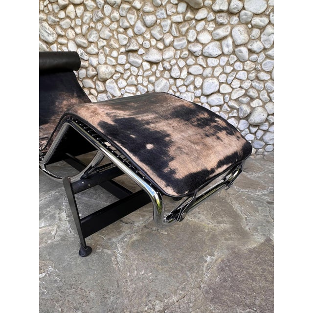 Bauhaus LC4 Chaise Lounge by Le Corbusier, Pierre Jeanneret & Charlotte Perriand for Cassina, 1970s For Sale - Image 3 of 18