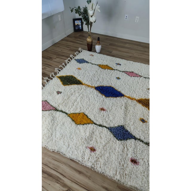 Azilal Ivory Diamond Multicolor Wool Moroccan Rug For Sale - Image 4 of 11