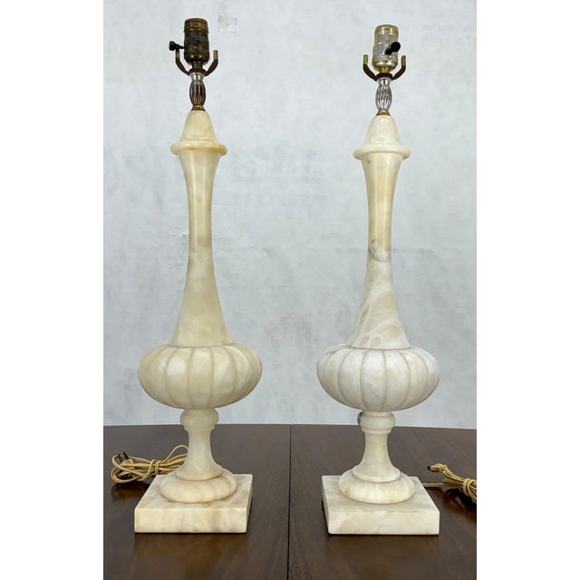 Late 20th Century Pair of Fine Elegant Alabaster Marble Onion Shape Bases Table Lamps Clean! For Sale - Image 5 of 13