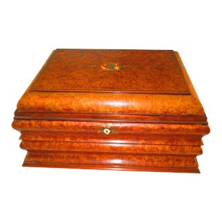 Early 20th Century English Regency Walnut Travelling Lap Desk Box With Secret Compartments For Sale