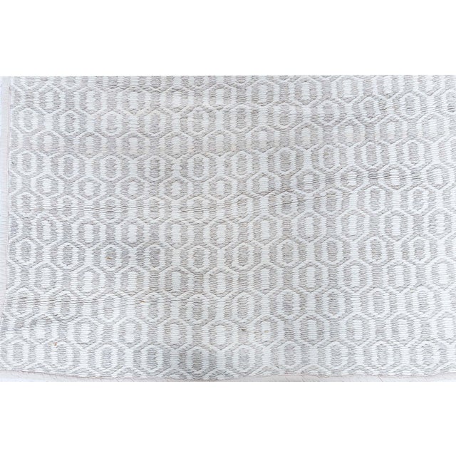 Textile Contemporary Beige Flat-Weave Wool Rug by Doris Leslie Blau For Sale - Image 7 of 8
