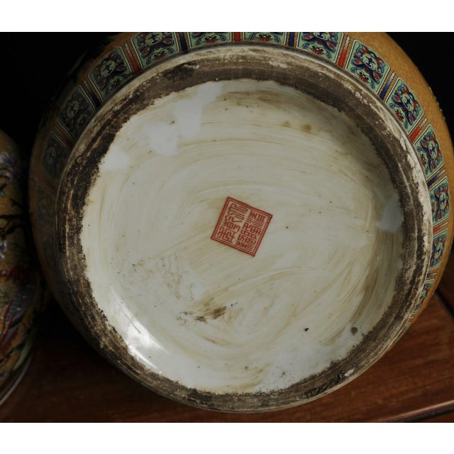 Gold Kangxi Chinese Porcelain Vases, Set of 2 For Sale - Image 8 of 10