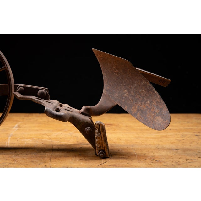 Early 20th Century "Planet Jr." Single Wheel Cultivator Salesman Sample For Sale In Chicago - Image 6 of 9