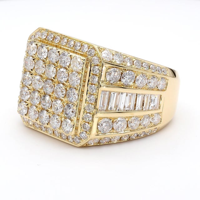 1990s 3 Carat Round & Baguette Diamond 14k Gold Mens Cluster Ring, Size 11 For Sale - Image 10 of 10