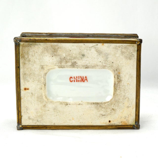 Chinese Polychrome Porcelain Hinged Box Circa 1900 For Sale - Image 10 of 10