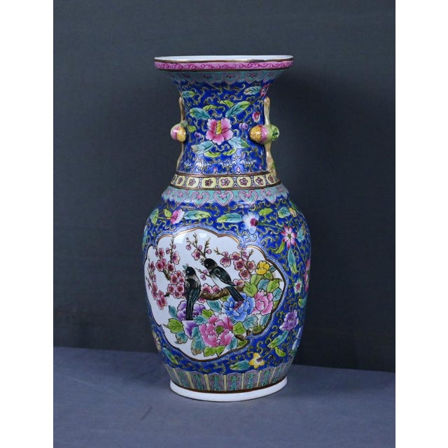 Qing Dynasty Polychrome Porcelain Vase, China, Early 20th Century For Sale - Image 3 of 17