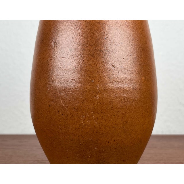 Mid-Century Modern Eastern German Studio Pottery Minimalist Vase from Paul Eydner, Waldenburg, 1960s For Sale - Image 9 of 11