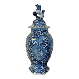 Antique 18th Century Blue & White Delft Vase With Figural Lion Lid in the Chinoiserie Style by the De Porceleyne Bijl Factory Circa 1775