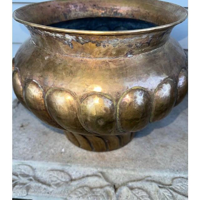 Mid-Century Italian Hammered Brass Swirl Jardinière by Egidio Casagrande - Model 1010 For Sale In Philadelphia - Image 6 of 12